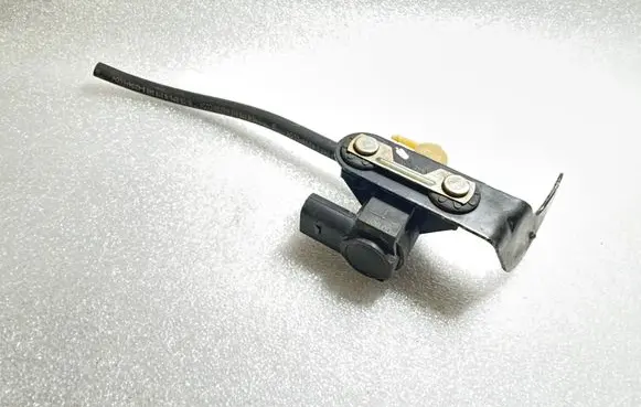Audi A6 S6 C5 4B Turbo solenoid valve 700868020 70086800 8E0210710E