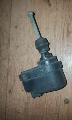Opel Frontera A Headlight level adjustment motor 0307851328