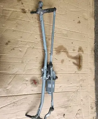 Renault Master III Front wiper linkage and motor W00005488