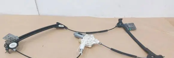 Mercedes-Benz SL R230 Front door window regulator with motor A2308200942 106256102