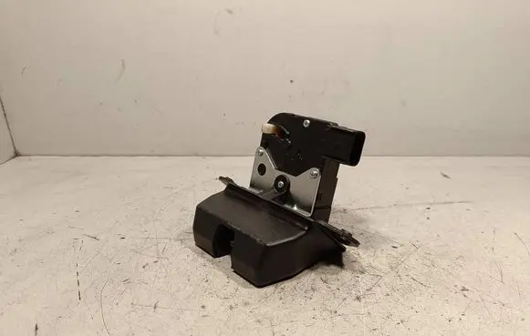 KIA Sorento Tailgate/trunk/boot lock/catch/latch