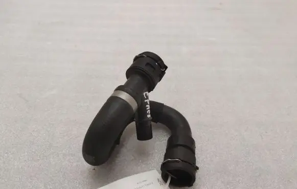 Jaguar E-Pace Engine coolant pipe/hose
