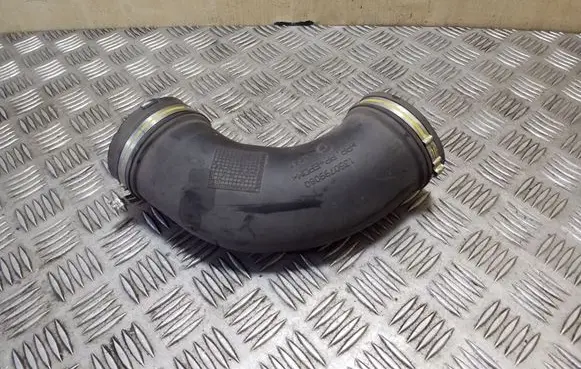 Fiat Ducato Turbo air intake inlet pipe/hose 1350799080