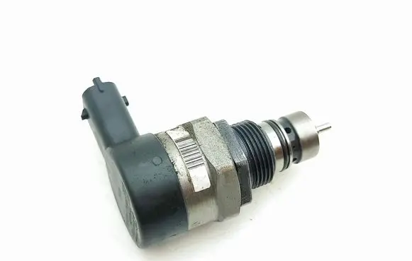 Jaguar XE Fuel pressure regulator 0281006464
