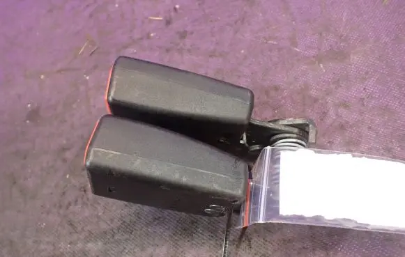 Ford Fiesta Front seatbelt buckle 8V51-A613K21-AC