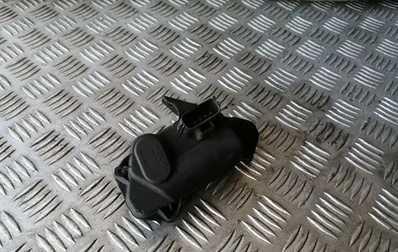 Volvo V50 Intake manifold valve actuator/motor 30757452
