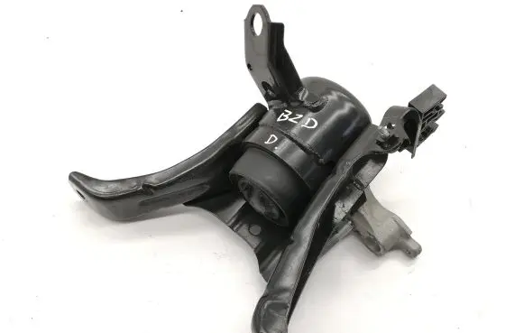 Toyota C-HR I Engine mount bracket