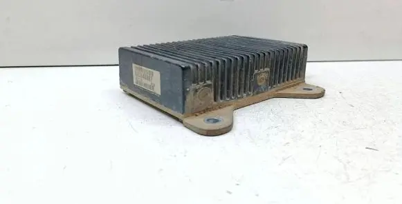 Mitsubishi Carisma Fuel injection control unit/module MD340897