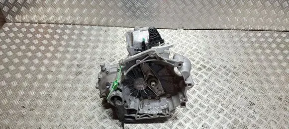 Volkswagen Polo VI Manual 5 speed gearbox S26383233 TUM
