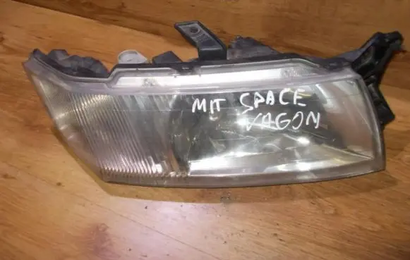 Mitsubishi Space Wagon Headlight/headlamp