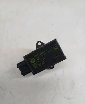Porsche Cayenne (9PA) Seat heating relay 7L0959772