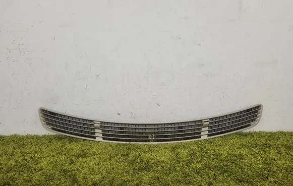 Mercedes-Benz CLC CL203 Bonnet/hood grill A2038801905
