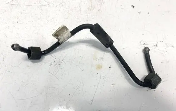 Suzuki Grand Vitara II Fuel line pipe