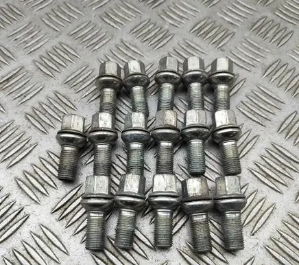 Skoda Enyaq iV Nuts/bolts WHT002438