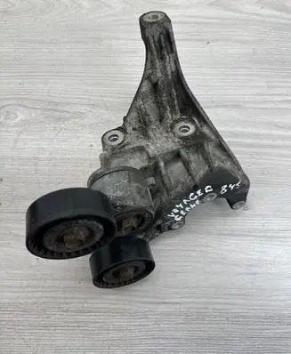 Chrysler Grand Voyager V Power steering pump mounting bracket 90513157F