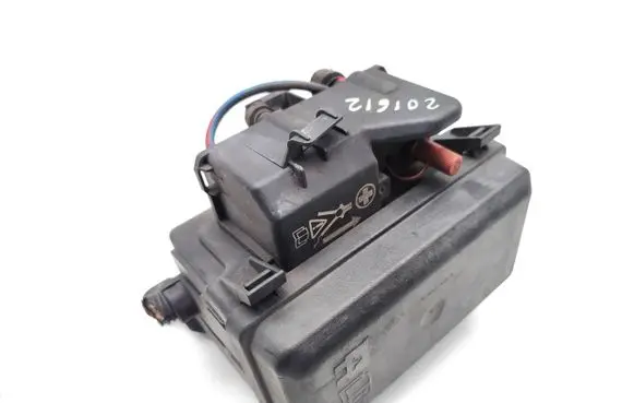 Ford Focus Fuse module C1T-14A067-AA K067N