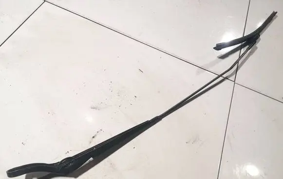 Citroen Berlingo Front wiper blade arm