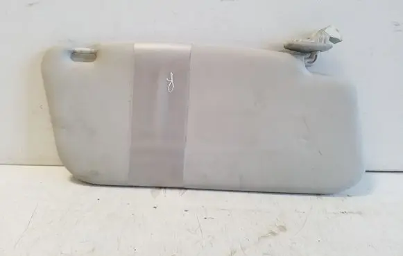 Sun visor