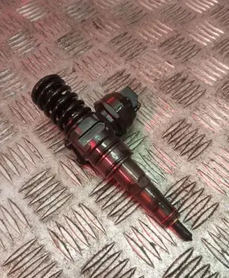Skoda Octavia Mk2 (1Z) Fuel injector 038130073AG