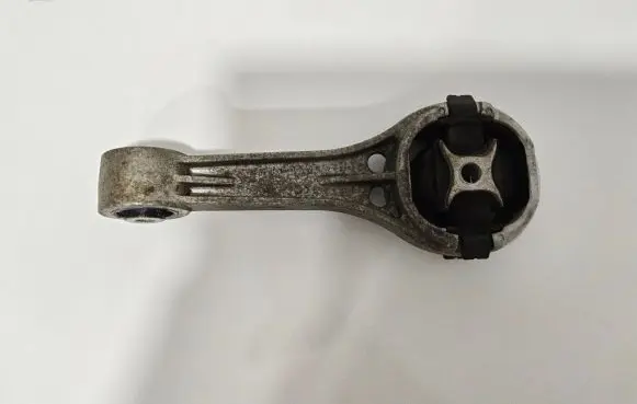 Skoda Citigo Gearbox mount 1S0199851