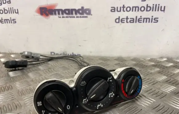 Ford Focus Climate control unit