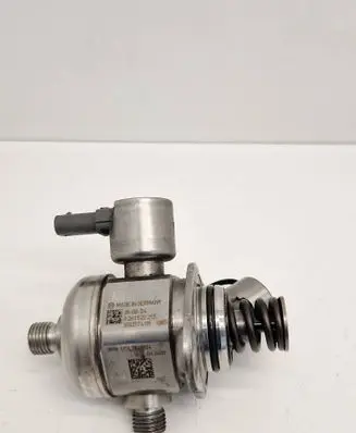 BMW M4 F82 F83 Fuel injection high pressure pump 0261520255 3012574119 7847204