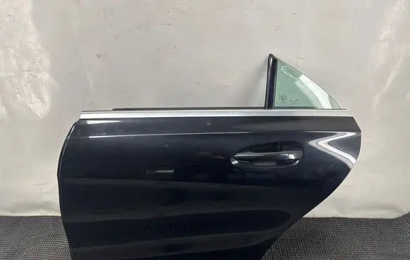 Mercedes-Benz CLA C117 X117 W117 Rear door 191