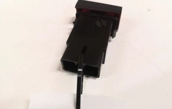 Hyundai Santa Fe Hazard light switch 864W0140