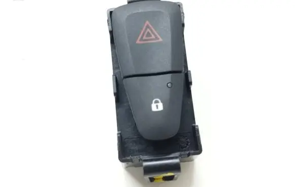 Dacia Sandero Hazard light switch E31601