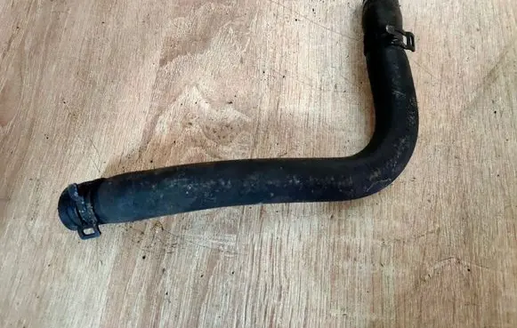 Audi A4 S4 B7 8E 8H Engine coolant pipe/hose
