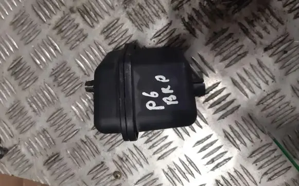 Vacuum air tank