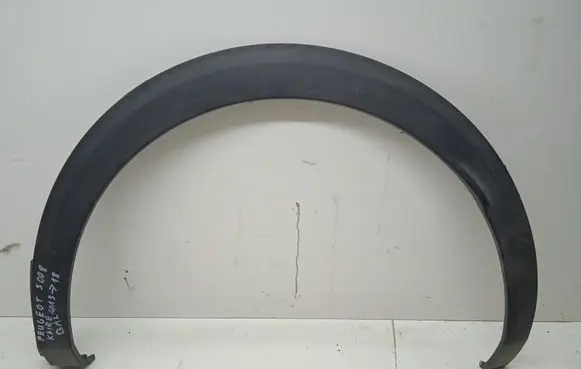 Peugeot 3008 I Rear arch trim 9825289177