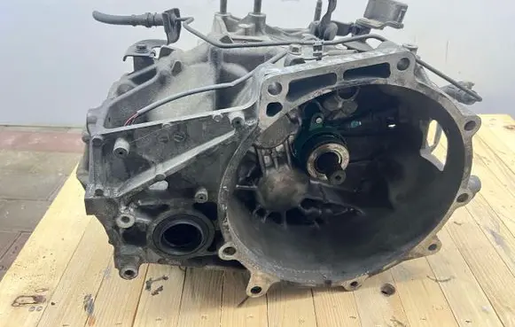 Manual 6 speed gearbox