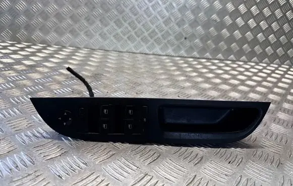 BMW 5 E60 E61 Electric window control switch 9122110