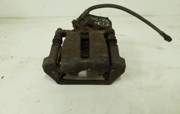 Volvo XC70 Front brake caliper
