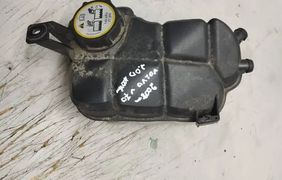 Volvo V70 Coolant expansion tank/reservoir 6G918K218 D2L4A