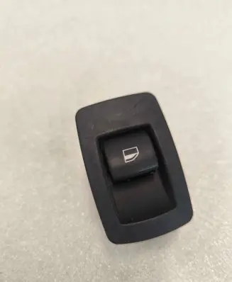 BMW 1 E81 E87 Electric window control switch 6945874 15939900