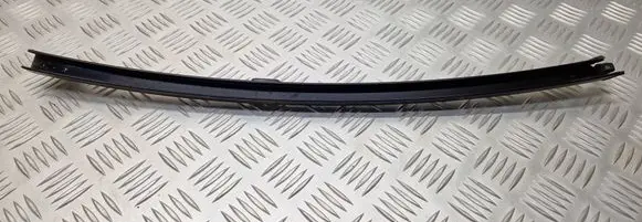 Honda Civic Rear door windshield rail 