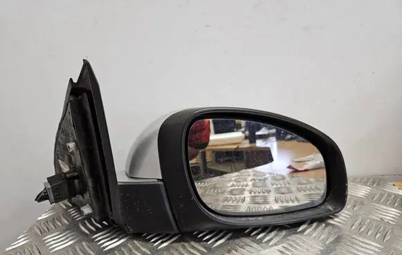 Opel Signum Front door electric wing mirror 13253329