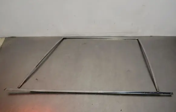 Audi 80 90 B2 Front door coupe window/glass frame 