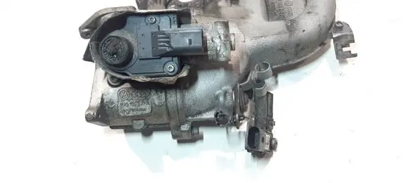 Skoda Octavia Mk2 (1Z) Throttle valve 03G129637A 03G129713K