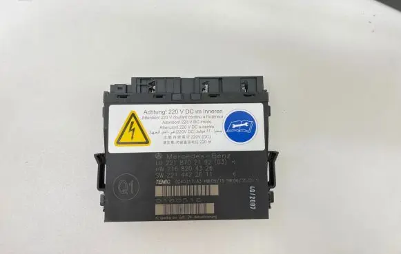 Mercedes-Benz S W221 Seat control module 2218702192 2168204326 2214422611