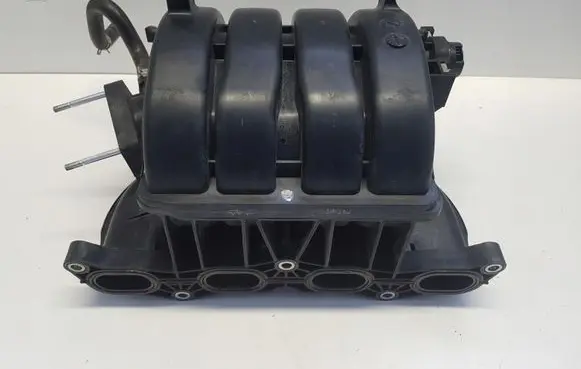 Suzuki Grand Vitara II Intake manifold