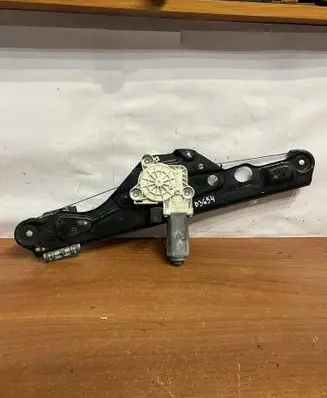 Mercedes-Benz E W211 Rear door window regulator with motor A2118202342 D3654