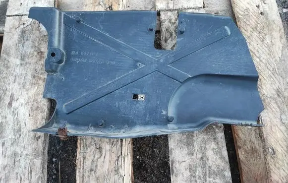 Renault Trafic II (X83) Engine splash shield/under tray 8200505043 93857407
