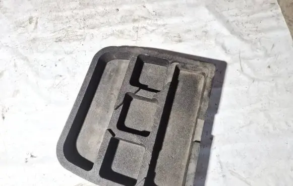 Glove box