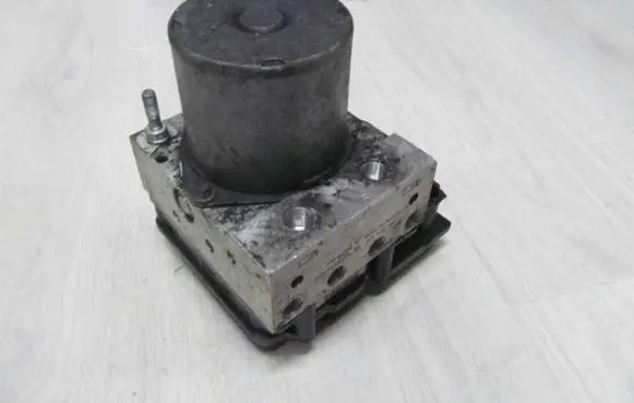 Nissan Almera N16 ABS Pump 265231415 7305