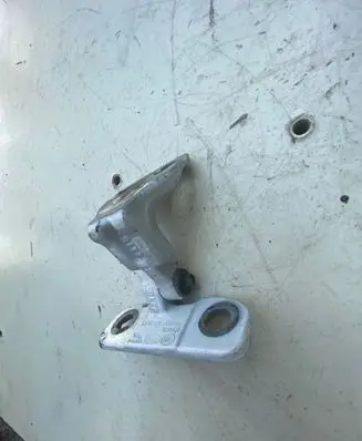 Land Rover Discovery Sport Rear door lower hinge 1120031 AA83A