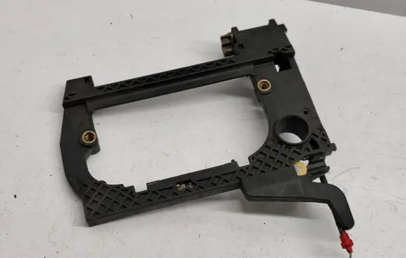 BMW 5 E39 Front door exterior handle/bracket 51218245351 8245351