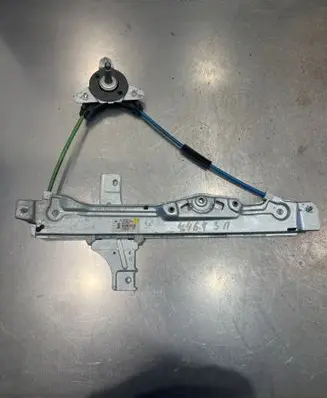Peugeot 208 I Front door window regulator with motor A002C501 32559000 9673153880